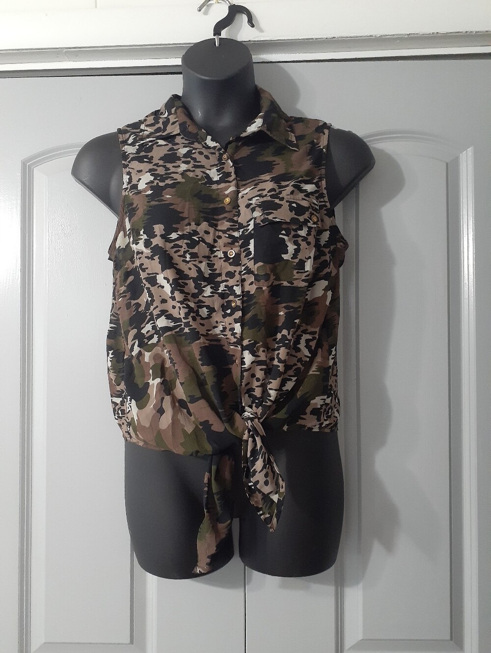 Mileage sheer camouflage button up tank